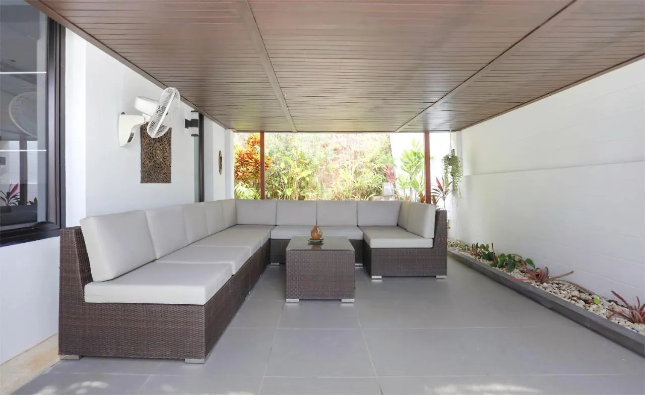 Kulraya Villas - Luxury Serviced Pool Villas Ko Lanta