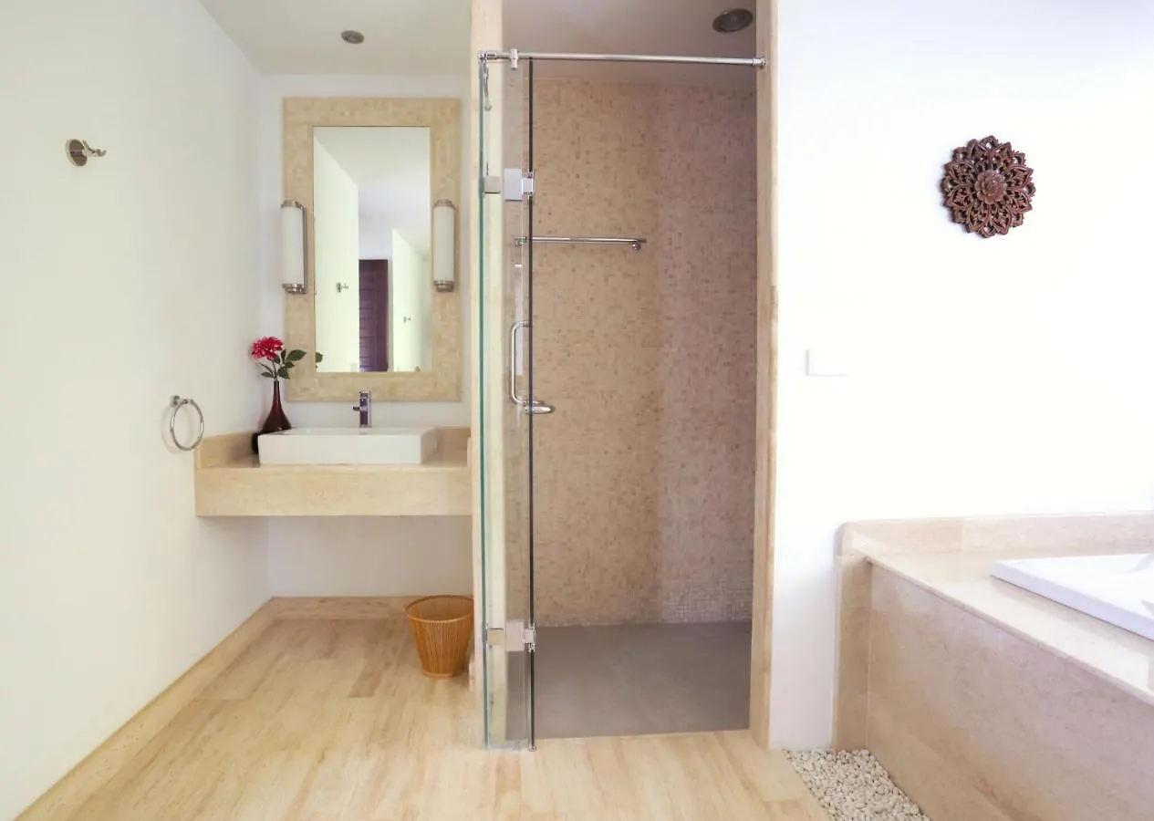 Kulraya Villas - Luxury Serviced Pool Villas Ko Lanta Thailand